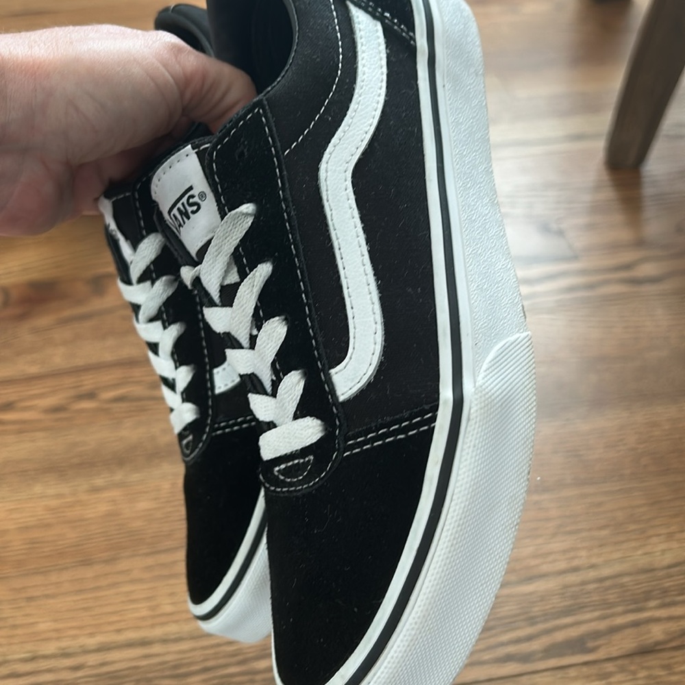 Vans Women's/Youth Ward Sneaker - Picture 4 of 8